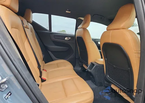 2020 Volvo Xc40 T5 Momentum from USA, damaged, VIN YV4162UKXL2186906